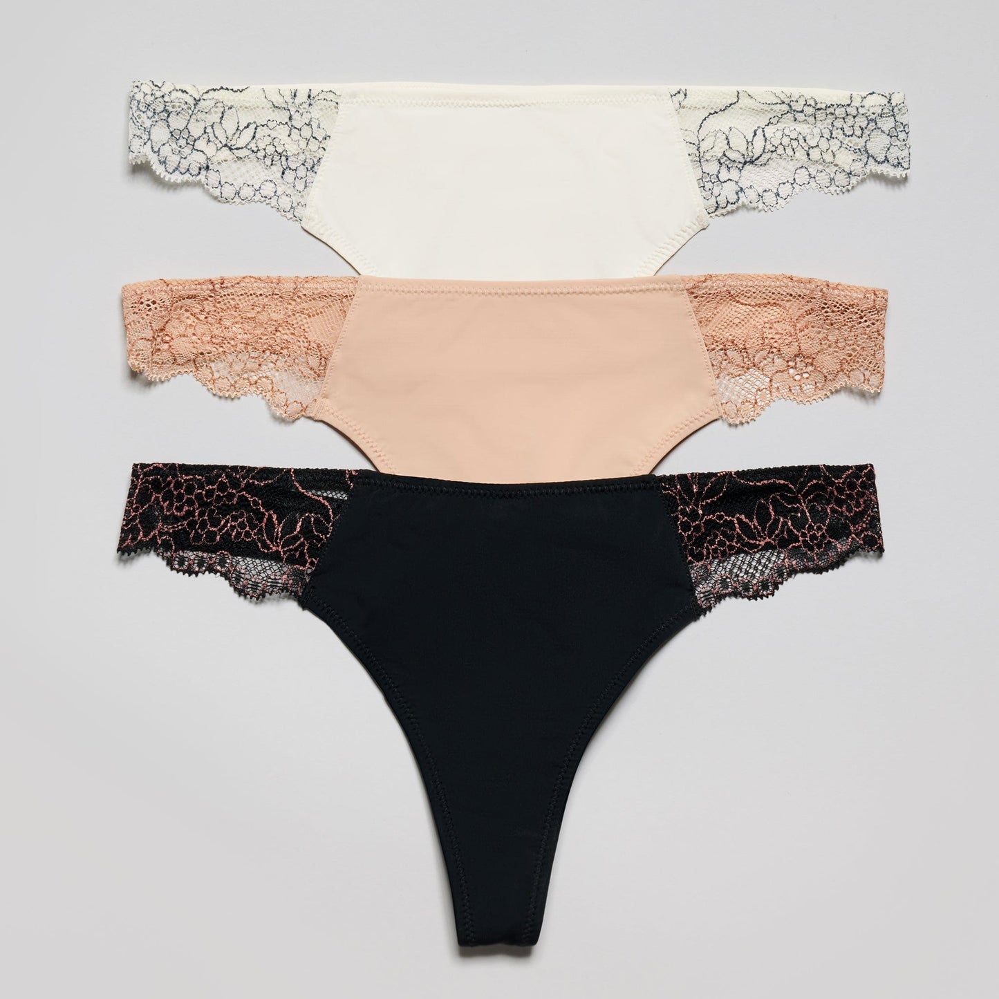 Smooth Lace Thong Ecru Two-Tone