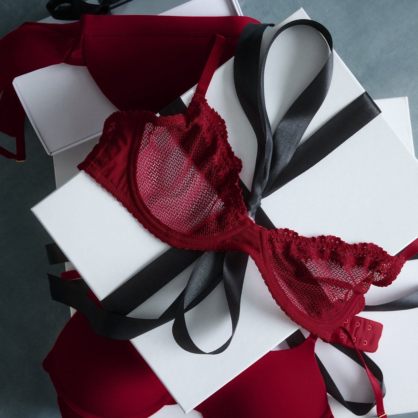 Signature Unlined Demi Bra Scarlet