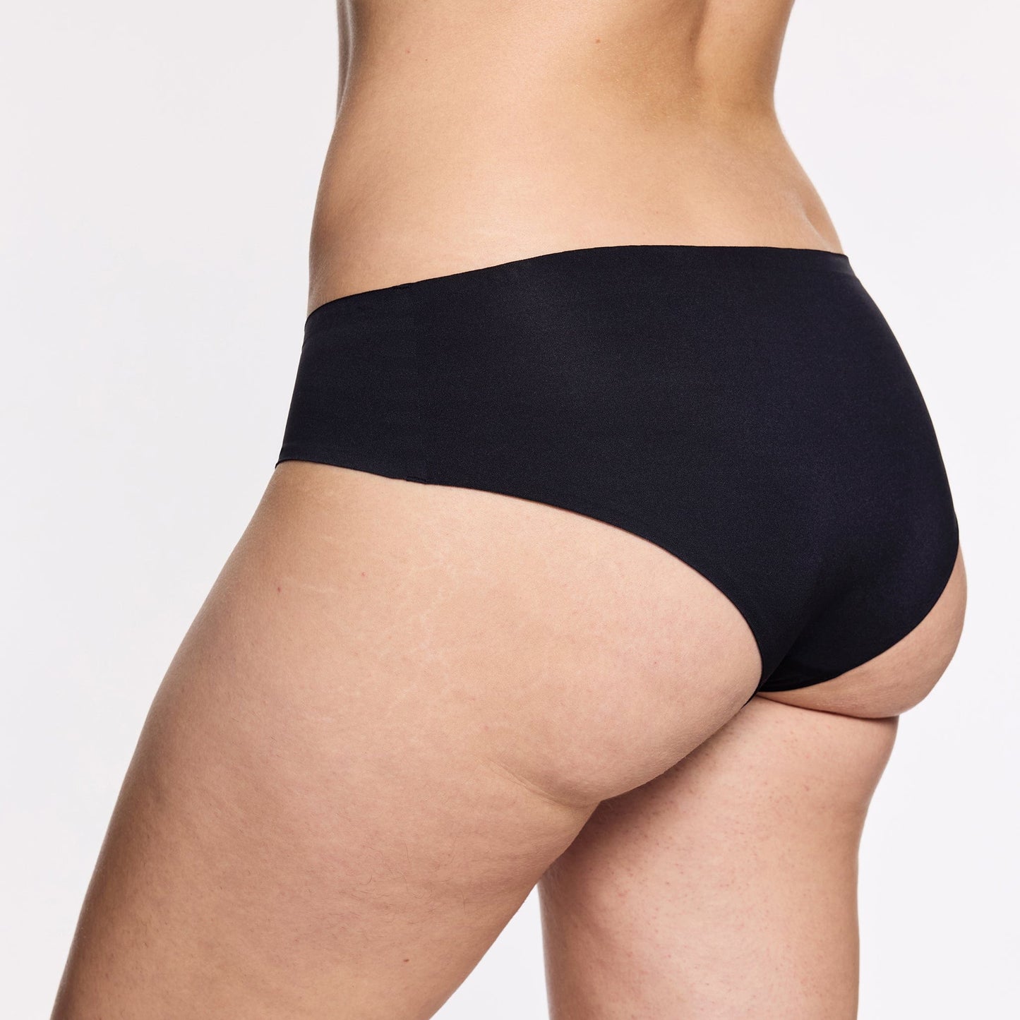 Simply Smooth No Show Hiphugger Black